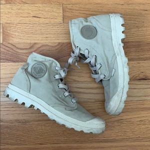 PALLADIUM Pampa Hi Canvas Boot Sahara Beige 9.5